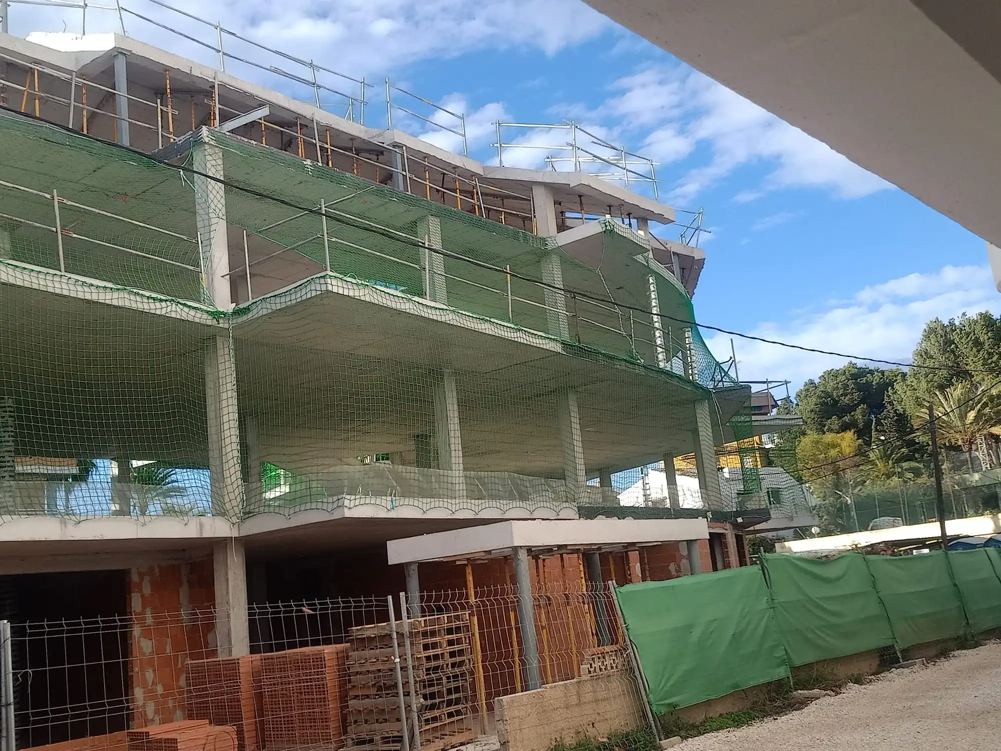 Protecciones colectivas en residencial Atenas Javea
