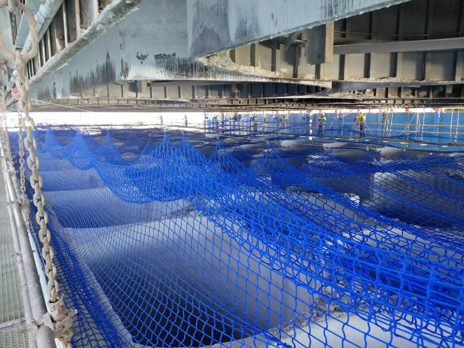 Sistema de protección colectiva con red continua en cajones del Puerto de Valencia